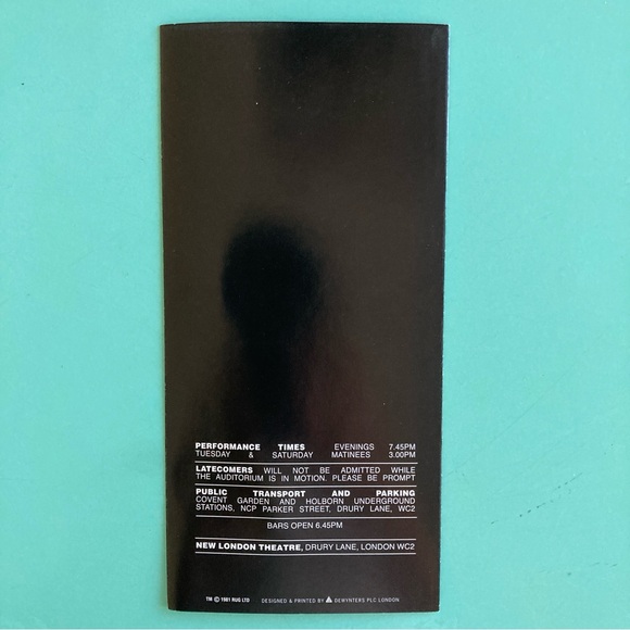 Flyer Cats Color NEW LONDON THEATRE London 8”X4” Color Three Panels When Opened - Picture 3 of 3